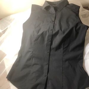 Button up Sleeveless Shirt